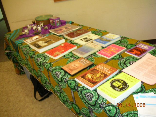 st jo side table with books